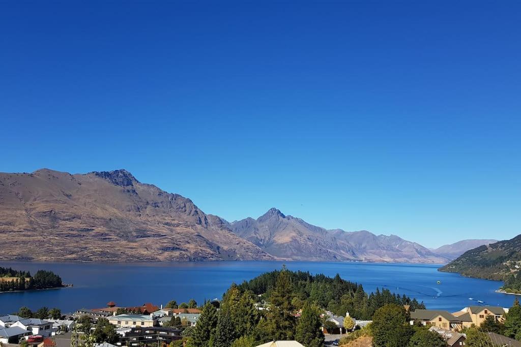 Awesome Studio - Amazing Mountain & Lake Views ควีนส์ทาวน์ ภายนอก รูปภาพ