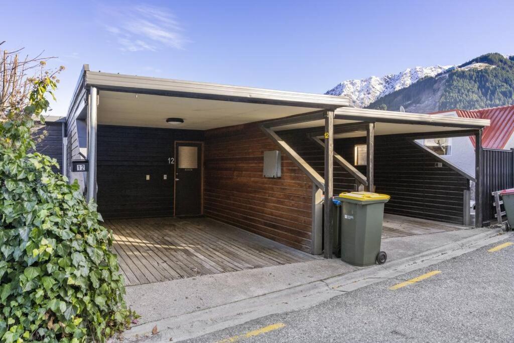 Awesome Studio - Amazing Mountain & Lake Views ควีนส์ทาวน์ ภายนอก รูปภาพ